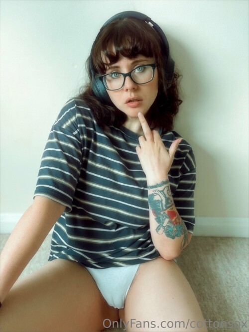 Alice Cotton Sox | Alicewinterhold Nude Leaked Onlyfans Photo Alice Cotton Sox | Alicewinterhold Nude Leaked Onlyfans Photo
