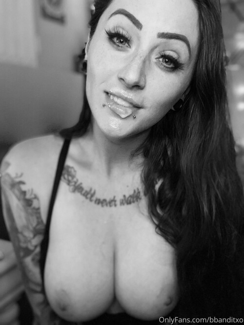 bbanditxo / Badlandbandit Nude Leaked Onlyfans Photo bbanditxo / Badlandbandit Nude Leaked Onlyfans Photo