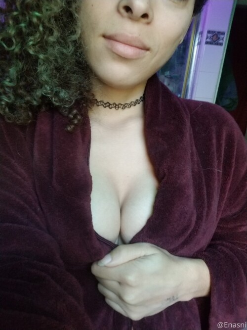 enasni / Enasni Vee Nude Leaked Onlyfans Photo enasni / Enasni Vee Nude Leaked Onlyfans Photo