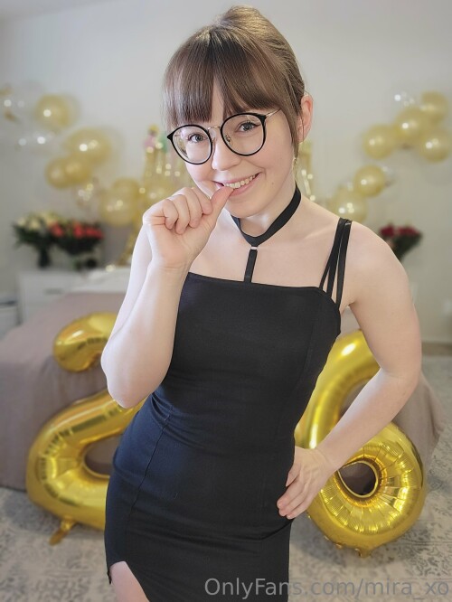 Mira_xo / RealMira_xo Nude Leaked Onlyfans Photo