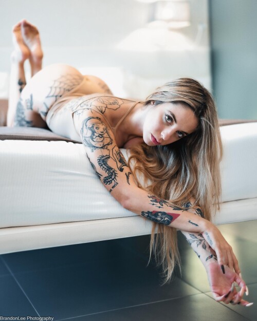 Brokenmirror._ / Claudia Campani Nude Leaked Onlyfans Photo Brokenmirror._ / Claudia Campani Nude Leaked Onlyfans Photo