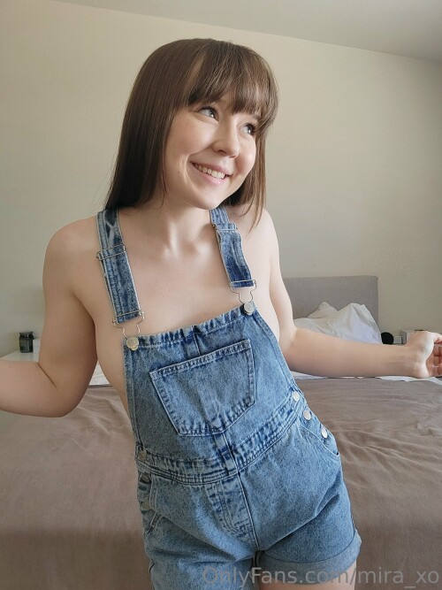 Mira_xo / RealMira_xo Nude Leaked Onlyfans Photo
