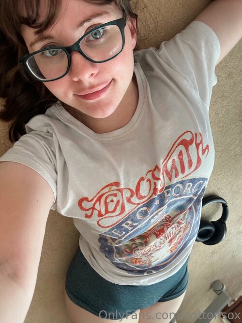 Alice Cotton Sox | Alicewinterhold Nude Leaked Onlyfans Photo Alice Cotton Sox | Alicewinterhold Nude Leaked Onlyfans Photo
