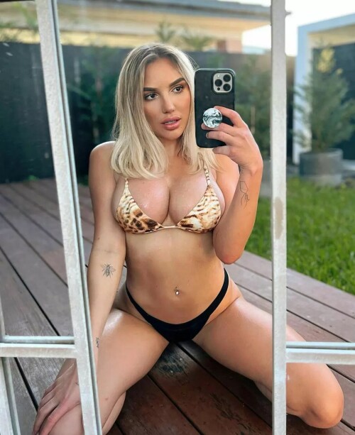 Shania Perrett Nude Leaked Onlyfans Photo