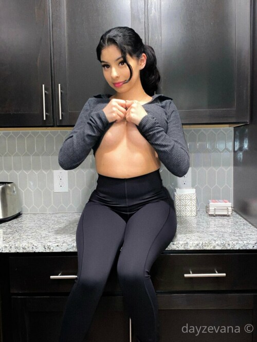 dayzevana / xxxdayze Nude Leaked Onlyfans Photo dayzevana / xxxdayze Nude Leaked Onlyfans Photo