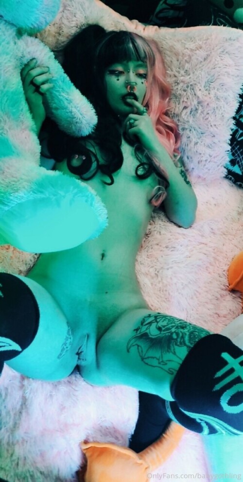 babygothling / -holymango- Nude Leaked Onlyfans Photo babygothling / -holymango- Nude Leaked Onlyfans Photo