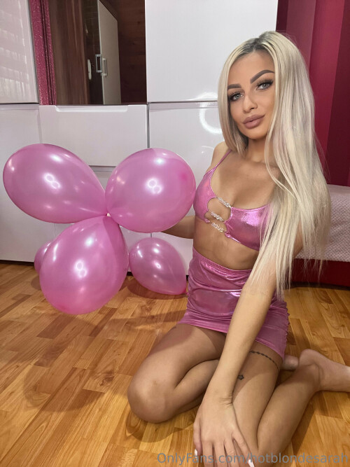 hotblondesarah / Sugardollsarah / hotsweetsarah Nude Leaked Onlyfans Photo