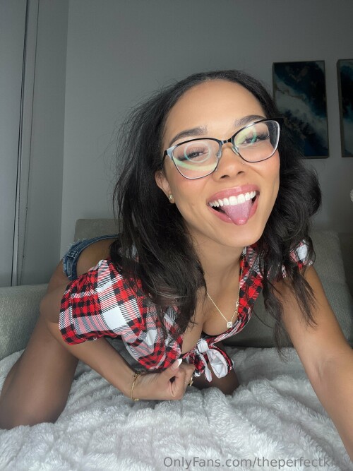 Nerdy petite kitty / theperfectkitty Nude Leaked Onlyfans Photo Nerdy petite kitty / theperfectkitty Nude Leaked Onlyfans Photo