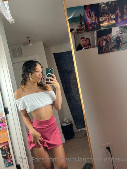 hawaiiancheerleaderxx Nude Leaked Onlyfans Photo