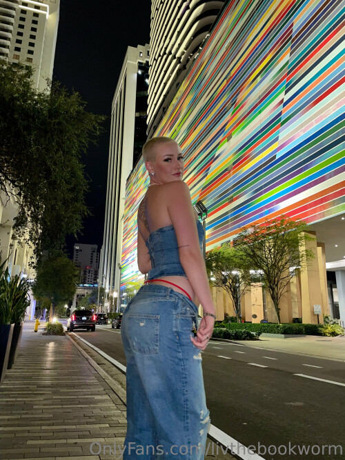 livthebookworm, thebartendingbabe Nude Leaked Onlyfans Photo livthebookworm, thebartendingbabe Nude Leaked Onlyfans Photo