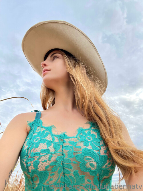 LunaBenna Nude Leaked Onlyfans Photo LunaBenna Nude Leaked Onlyfans Photo