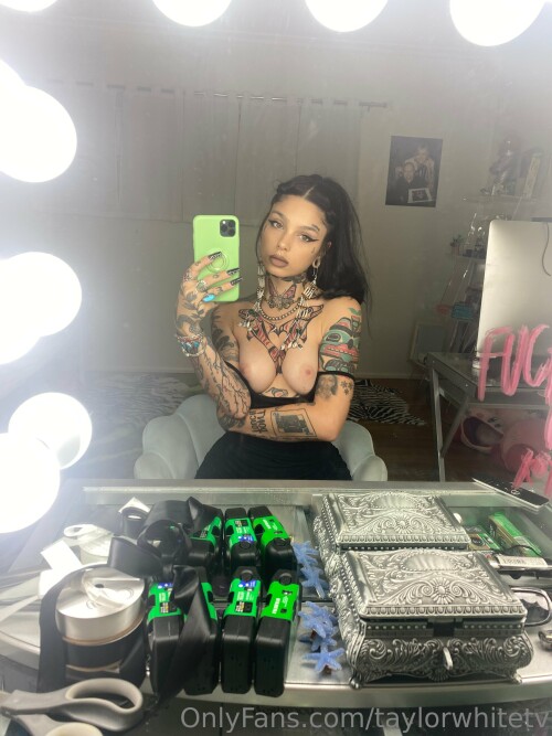 Taylor White | taylorwhitetv Nude Leaked Onlyfans Photo