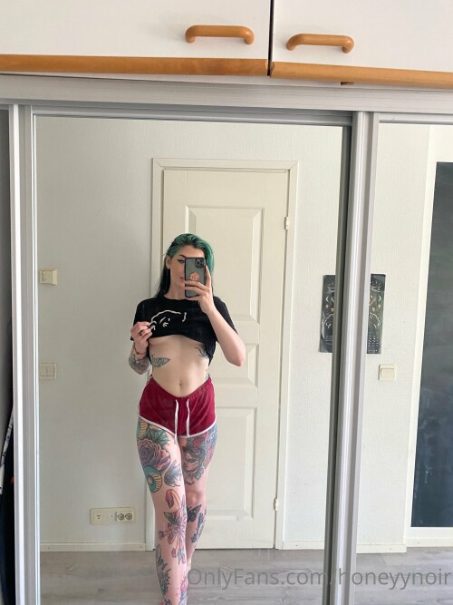 Honeyy Noir | honeyynoir | samssoaked Nude Leaked Onlyfans Photo Honeyy Noir | honeyynoir | samssoaked Nude Leaked Onlyfans Photo