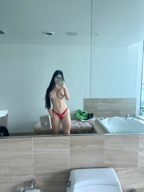 ilovespanishkitty / Tu Gatita Exclusive Nude Leaked Onlyfans Photo ilovespanishkitty / Tu Gatita Exclusive Nude Leaked Onlyfans Photo