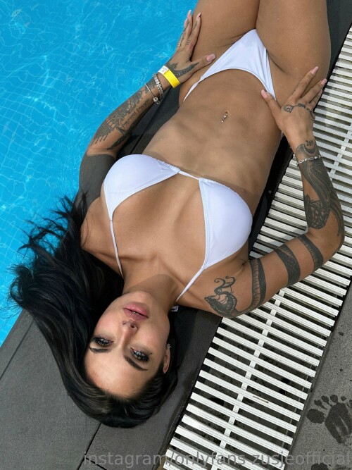 Zusje Nude Leaked Onlyfans Photo Zusje Nude Leaked Onlyfans Photo