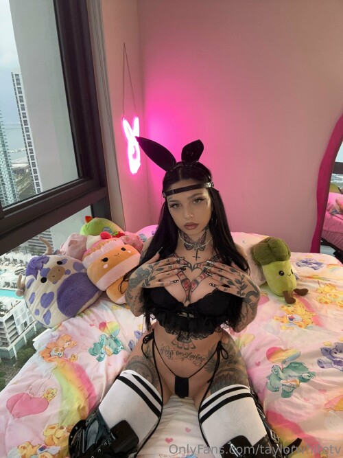 Taylor White | taylorwhitetv Nude Leaked Onlyfans Photo