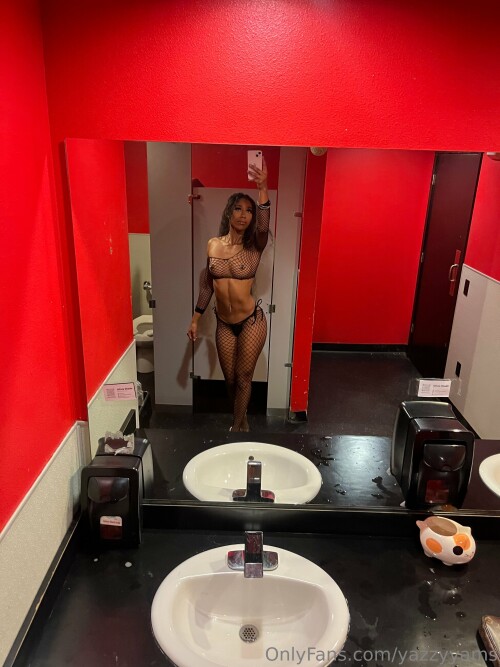yazzyyams / Queen Yasmeena Nude Leaked Onlyfans Photo yazzyyams / Queen Yasmeena Nude Leaked Onlyfans Photo
