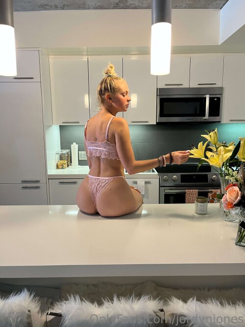 3024x4032_e9b55dfdd401fa4ede8b8fa05f28a02c.jpg