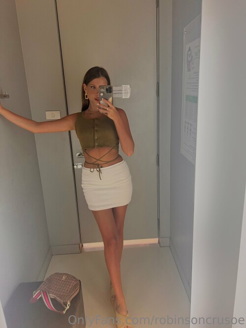 robinsoncrusoe / Bitter_moon / momiamhere Nude Leaked Onlyfans Photo robinsoncrusoe / Bitter_moon / momiamhere Nude Leaked Onlyfans Photo