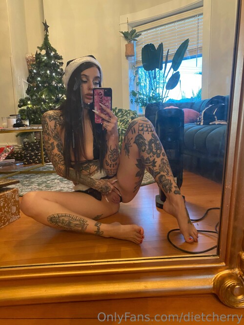 Dietcherry (Nicole) Nude Leaked Onlyfans Photo Dietcherry (Nicole) Nude Leaked Onlyfans Photo