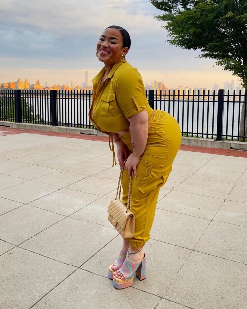 Evie_Spice/YvetteMari Nude Leaked Onlyfans Photo Evie_Spice/YvetteMari Nude Leaked Onlyfans Photo
