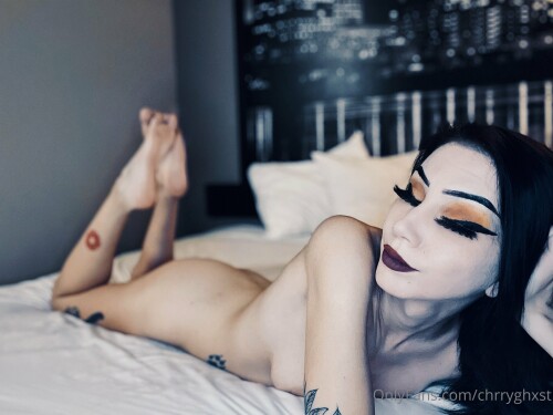 Hexdarling / velvetbxnny / notcooltori Nude Leaked Onlyfans Photo