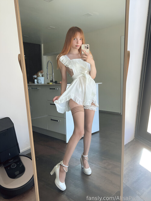 Rocksy Light / AlisaPikaPika Nude Leaked Onlyfans Photo Rocksy Light / AlisaPikaPika Nude Leaked Onlyfans Photo