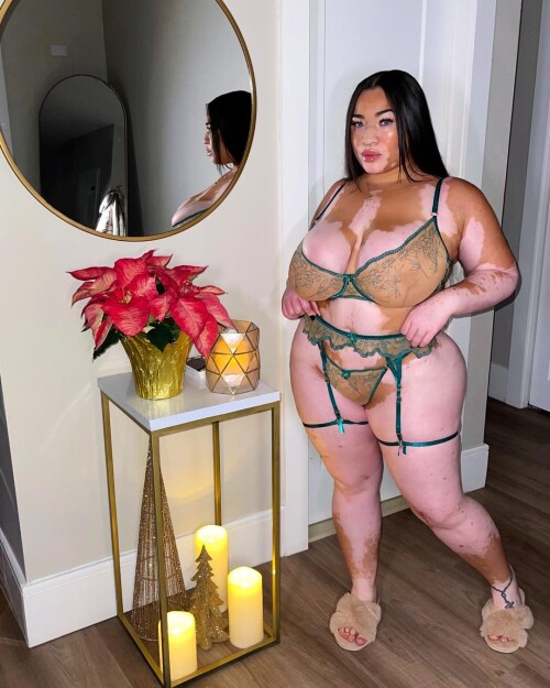 Evie_Spice/YvetteMari Nude Leaked Onlyfans Photo Evie_Spice/YvetteMari Nude Leaked Onlyfans Photo