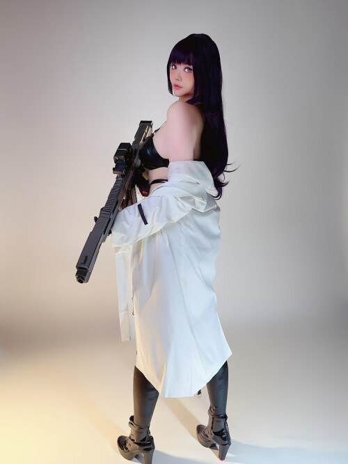 36_Mihara_Selfie_132d38f743517e0016.jpg
