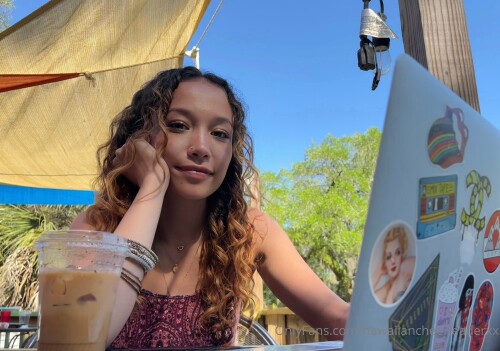 hawaiiancheerleaderxx Nude Leaked Onlyfans Photo