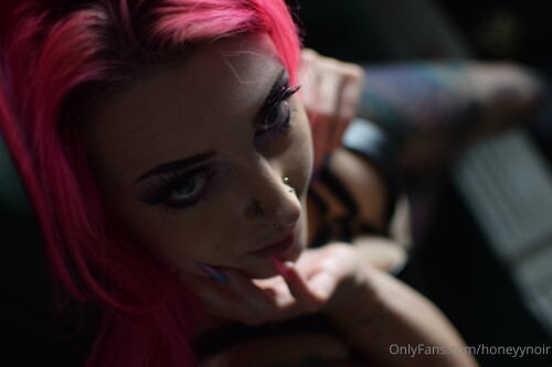 Honeyy Noir | honeyynoir | samssoaked Nude Leaked Onlyfans Photo Honeyy Noir | honeyynoir | samssoaked Nude Leaked Onlyfans Photo