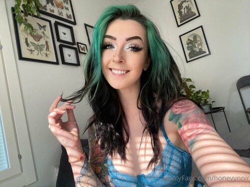 Honeyy Noir | honeyynoir | samssoaked Nude Leaked Onlyfans Photo Honeyy Noir | honeyynoir | samssoaked Nude Leaked Onlyfans Photo