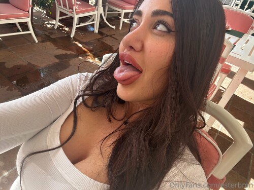Esterbron Nude Leaked Onlyfans Photo Esterbron Nude Leaked Onlyfans Photo
