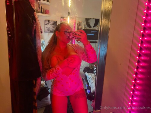 Arinicookies / Arina Kortchov Nude Leaked Onlyfans Photo Arinicookies / Arina Kortchov Nude Leaked Onlyfans Photo