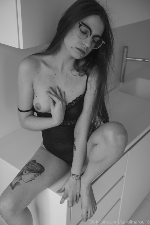 Carolina Rodrigues / Carolinarod18 Nude Leaked Onlyfans Photo Carolina Rodrigues / Carolinarod18 Nude Leaked Onlyfans Photo