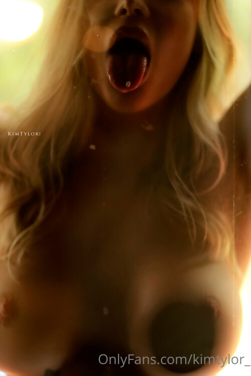 KimTylor Nude Leaked Onlyfans Photo