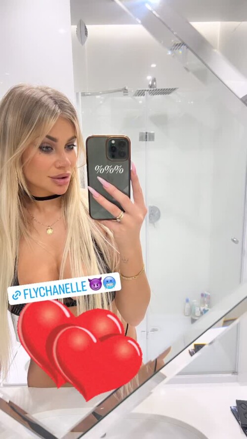 Adrianna Śledź | Flychnelle Nude Leaked Onlyfans Photo Adrianna Śledź | Flychnelle Nude Leaked Onlyfans Photo