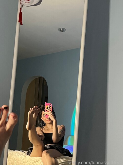Loonassoftfeet Nude Leaked Onlyfans Photo Loonassoftfeet Nude Leaked Onlyfans Photo