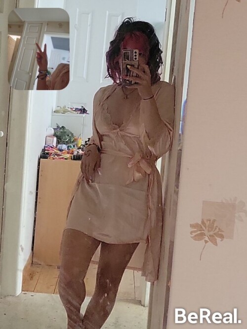 Zureeal Nude Leaked Onlyfans Photo