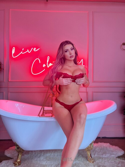 Molly Eskam Nude Leaked Onlyfans Photo Molly Eskam Nude Leaked Onlyfans Photo