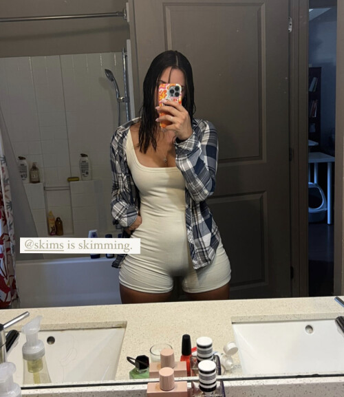 Bella potocny / belljacpot Nude Leaked Onlyfans Photo Bella potocny / belljacpot Nude Leaked Onlyfans Photo