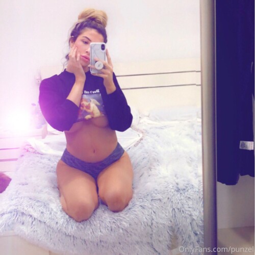 ilyvivi / punzel Nude Leaked Onlyfans Photo ilyvivi / punzel Nude Leaked Onlyfans Photo