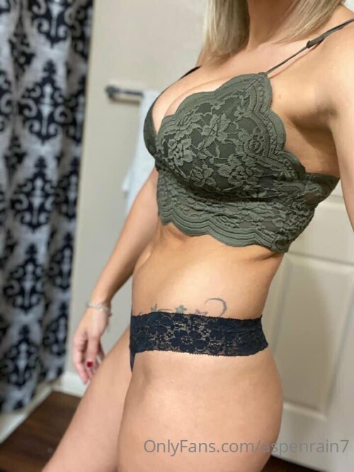 Aspen Rain / Aspen.Rain Nude Leaked Onlyfans Photo Aspen Rain / Aspen.Rain Nude Leaked Onlyfans Photo