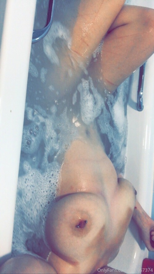 DinosaurQueen/EvieRose99 Nude Leaked Onlyfans Photo