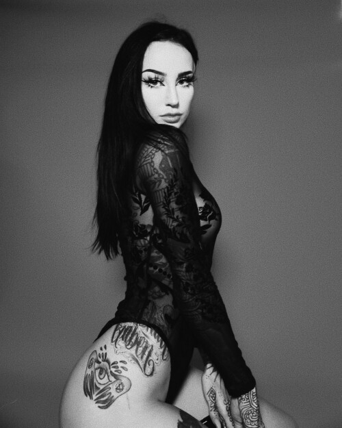 Emma Vauxdevil Nude Leaked Onlyfans Photo Emma Vauxdevil Nude Leaked Onlyfans Photo