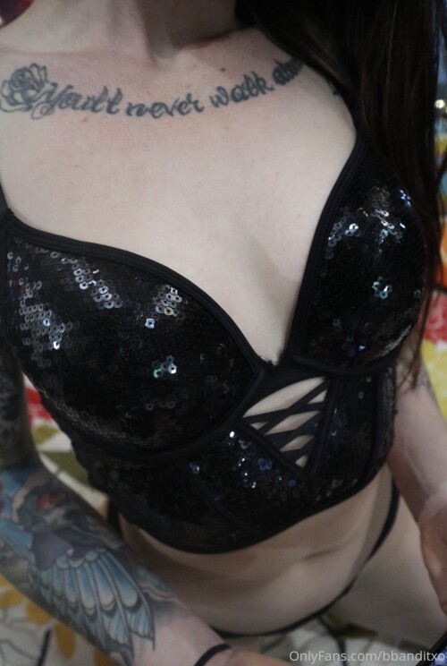 bbanditxo / Badlandbandit Nude Leaked Onlyfans Photo bbanditxo / Badlandbandit Nude Leaked Onlyfans Photo