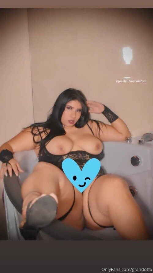 Joselyn, la grandota / @grandotta Nude Leaked Onlyfans Photo Joselyn, la grandota / @grandotta Nude Leaked Onlyfans Photo