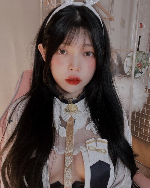 8c9cb990745c7fc40.md.jpg