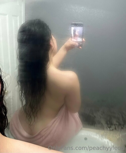 Peachyyleoo - Jasminponceee Nude Leaked Onlyfans Photo