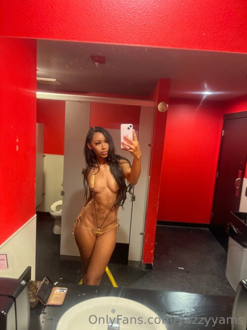 yazzyyams / Queen Yasmeena Nude Leaked Onlyfans Photo yazzyyams / Queen Yasmeena Nude Leaked Onlyfans Photo